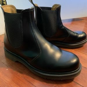 Dr. Martens chelsea boots men’s size 8